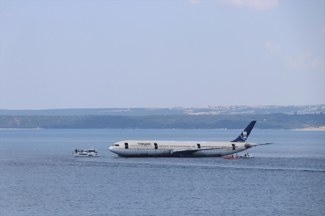 Dev uçak Saros Körfezi'nde batırıldı